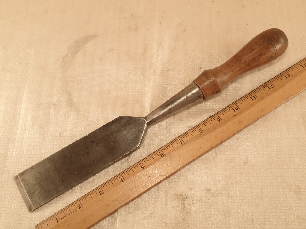 Antique JAMES SWAN Co. Carpenter Cabinetmaker 1.75" Socket Chisel