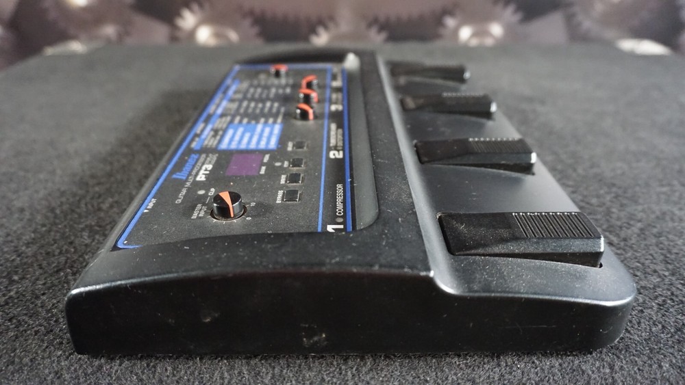 Zoom 1010 Advanced Guitar Effects Processor