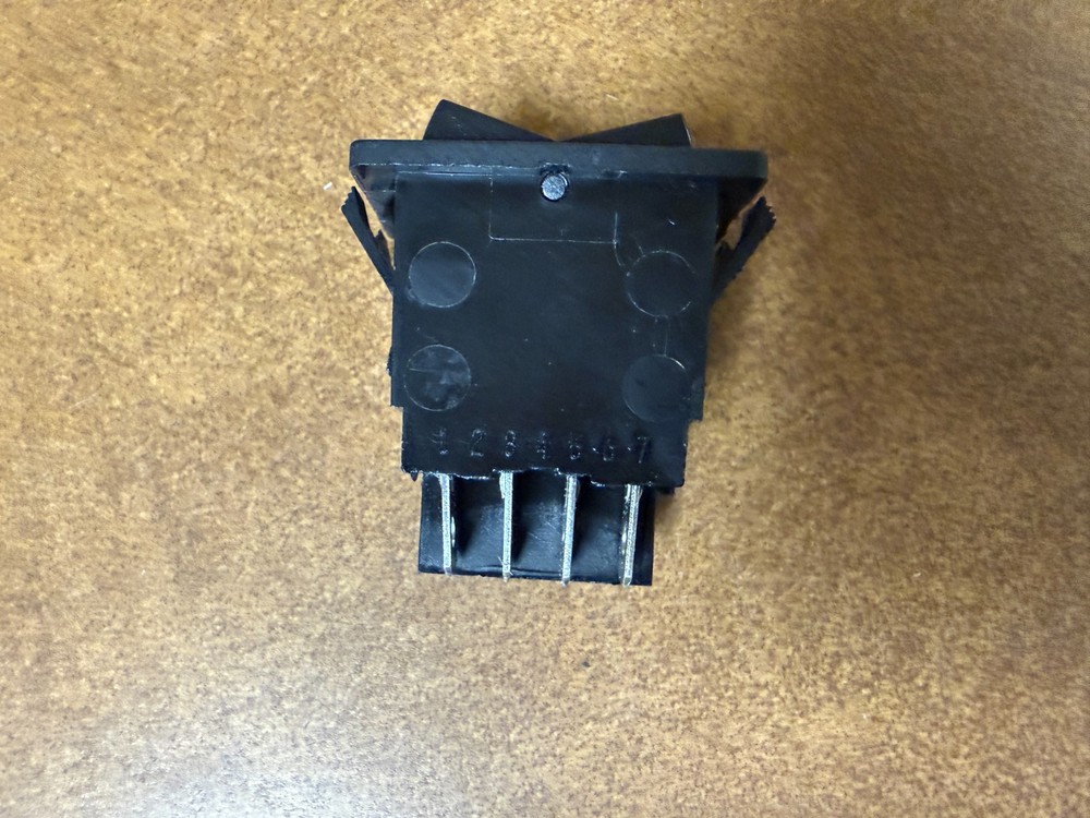 SWANN Series 82 Privacy / Call Switch