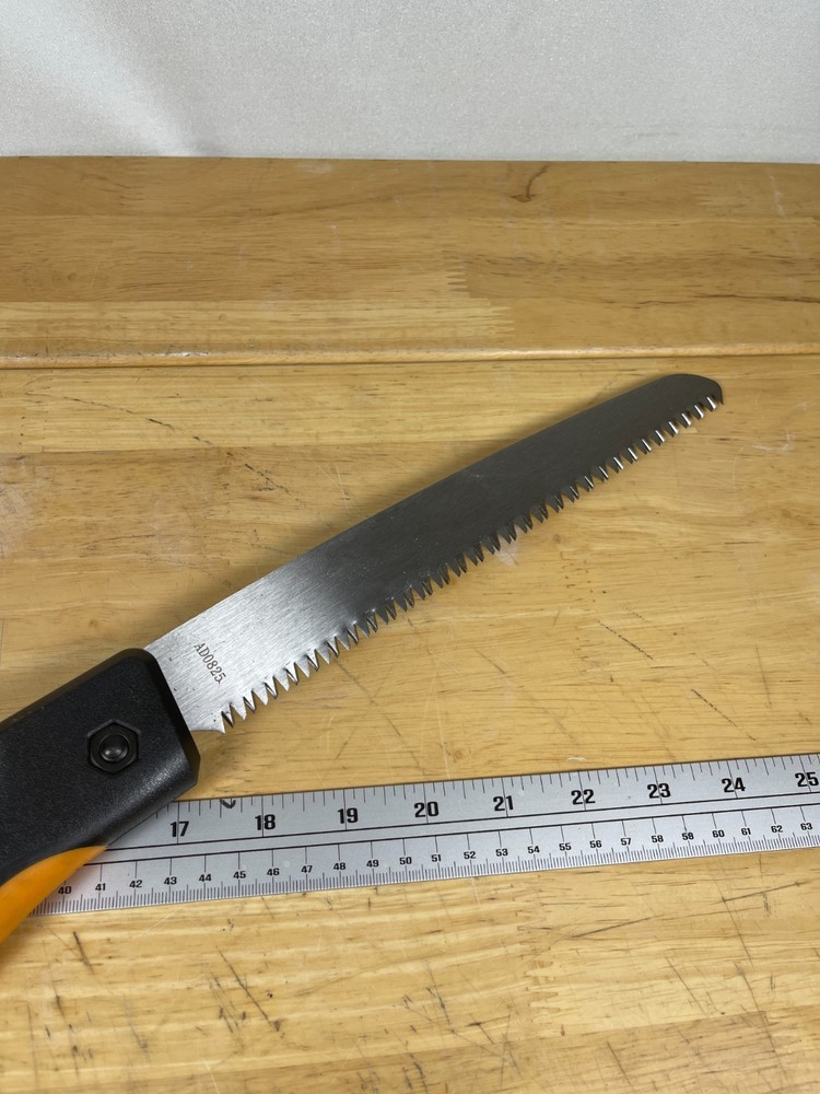 Fiskars Power Tooth Folding Saw 10" Blade Pruning Tree Saw Sharp