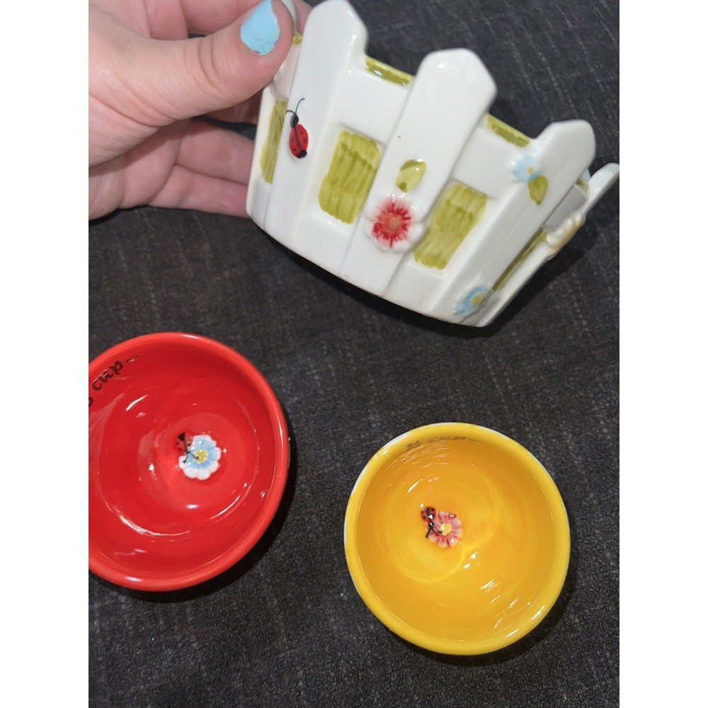 Temptations bakeware ceramic measuring cups set of 3- bug design unique bowls