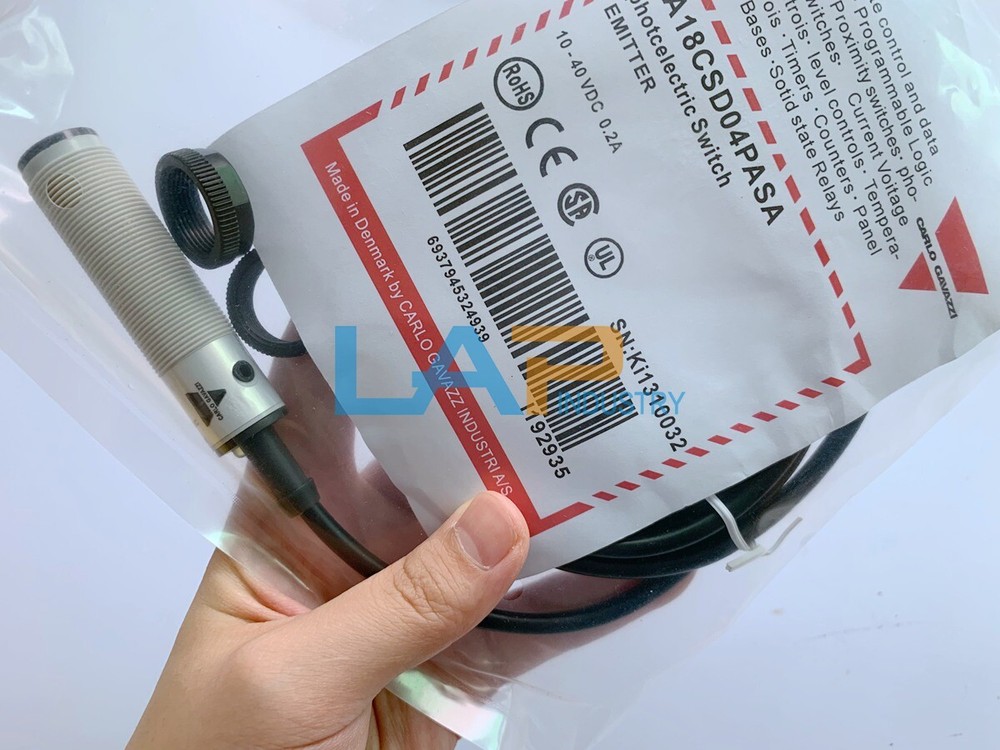 1Pcs New Photoelectric switch PA18CSD04PASA