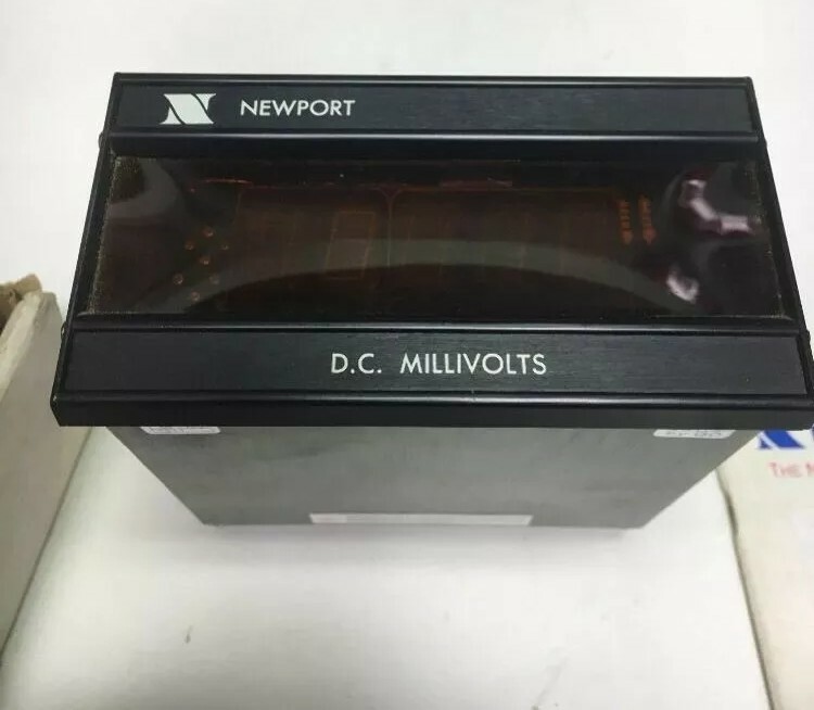 New Newport Electronics 2000BS-2 A3 Digital Panel Volt Meter 115/230V Warranty!