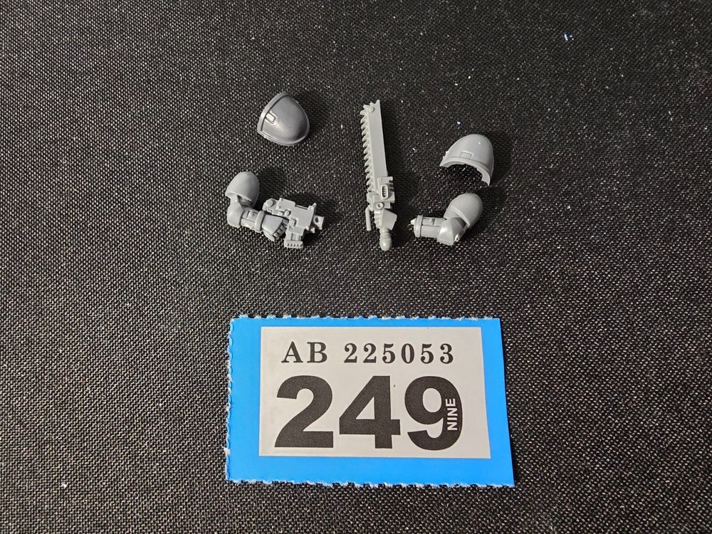 Games Workshop Warhammer 40k Bits Space Marines Sergeant Upgrade Parts