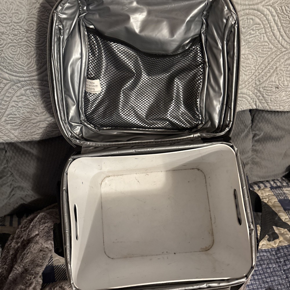 Coleman Cooler/Chiller 30 Can Portable Soft Sided Cooler