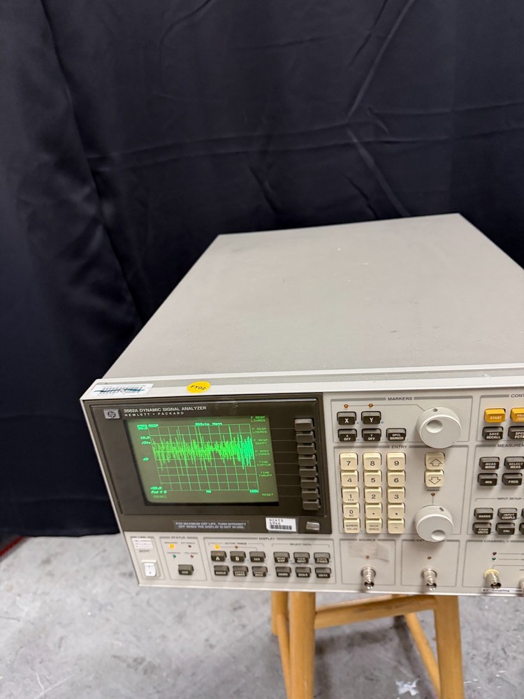 HP 3562A Dynamic Signal Analyzer Powers On Loud Fan See Notes