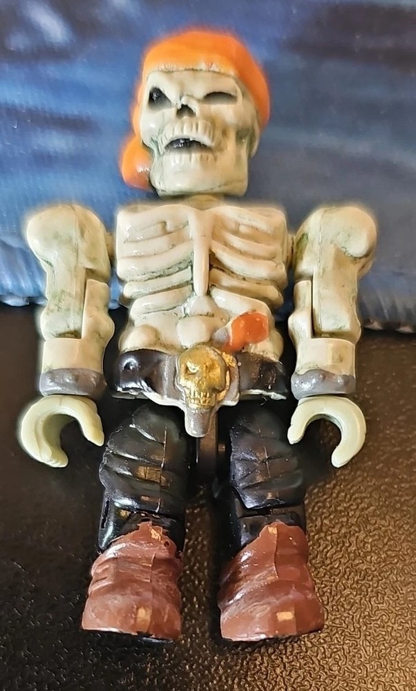 Mega Bloks Pirates - Captain Cutlass + Dragons Warriors