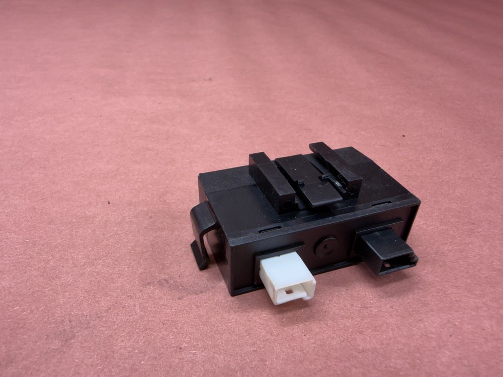 BMW E36 328I E34 E38 E31 Transmitter Receiver Computer Control Module OEM #97143