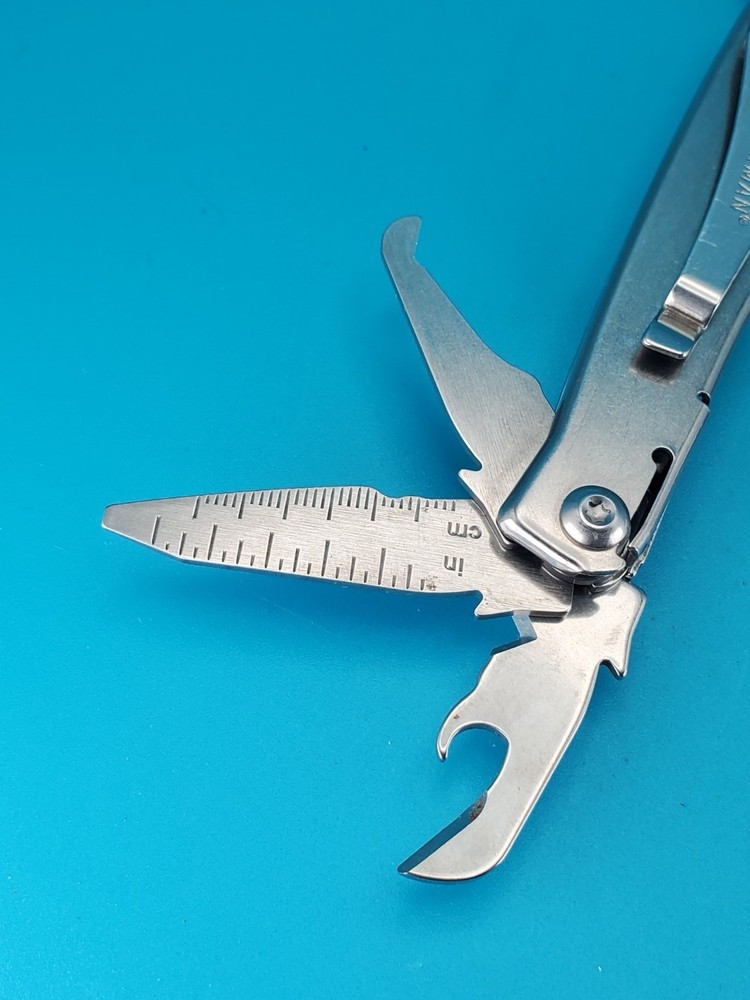 Leatherman Rev 3.8" Multi-Tool, Stainless!