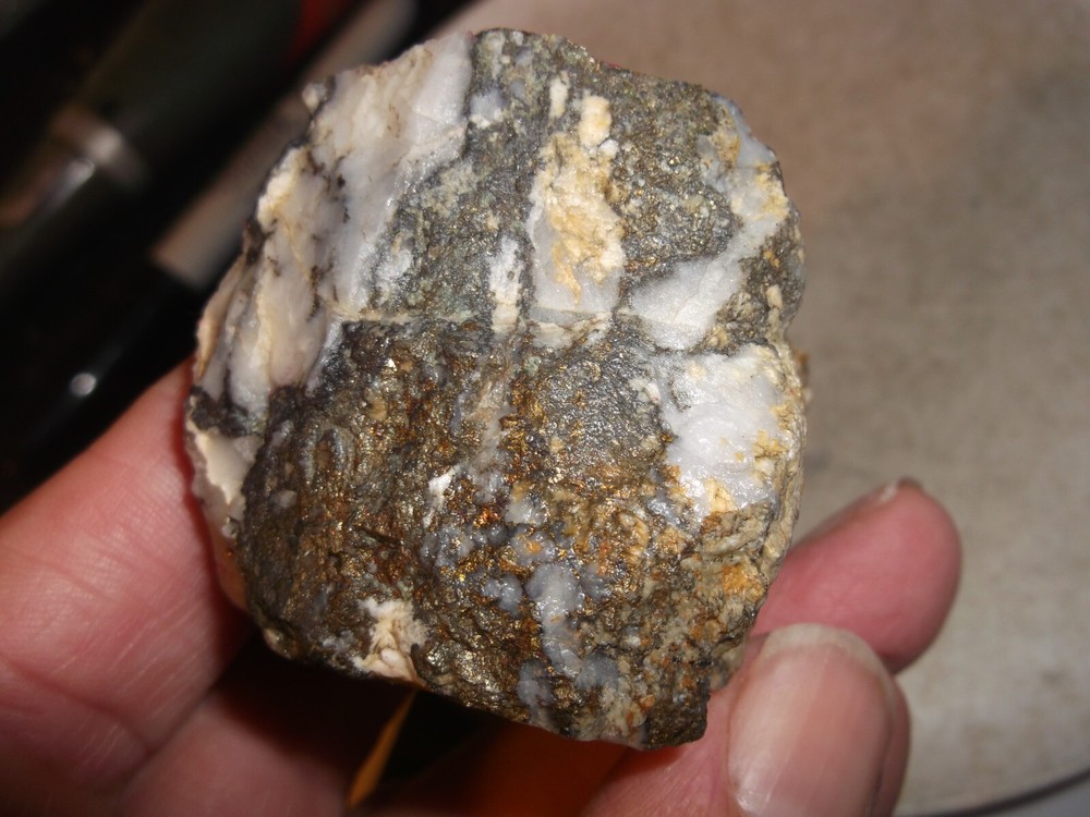 Gold, silver, copper, 166 grams samples ,ore high grade .