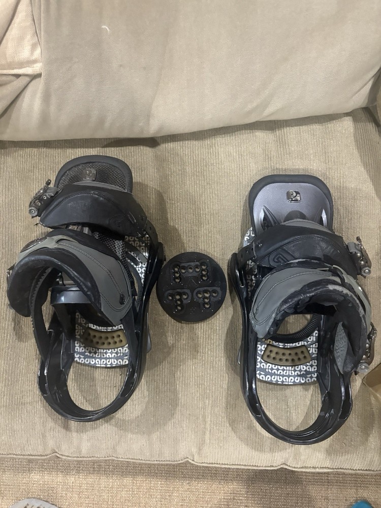 2006 Burton P1 Carbon Bindings w/ Binding Disc (Size 9)