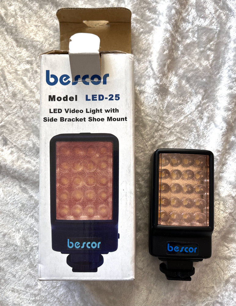 bescor model led-25 video light