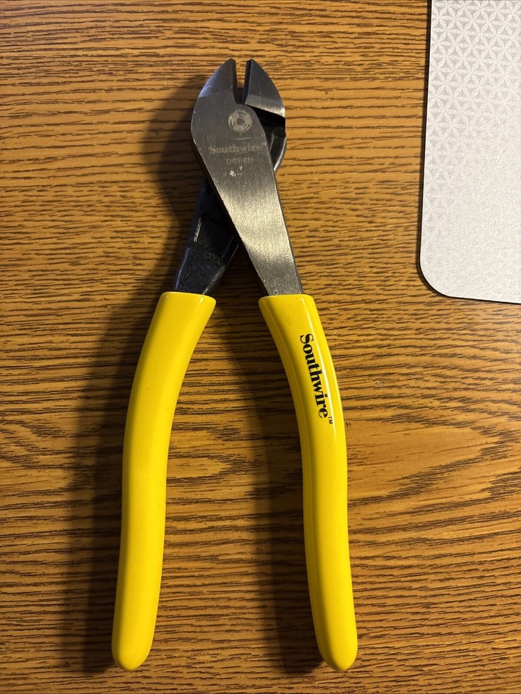Southwire DCP8D 8” High Leverage diagonal Cutting Pliers