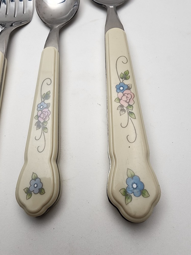 Pfaltzgraff TEA ROSE Stainless 5 Piece Place Setting