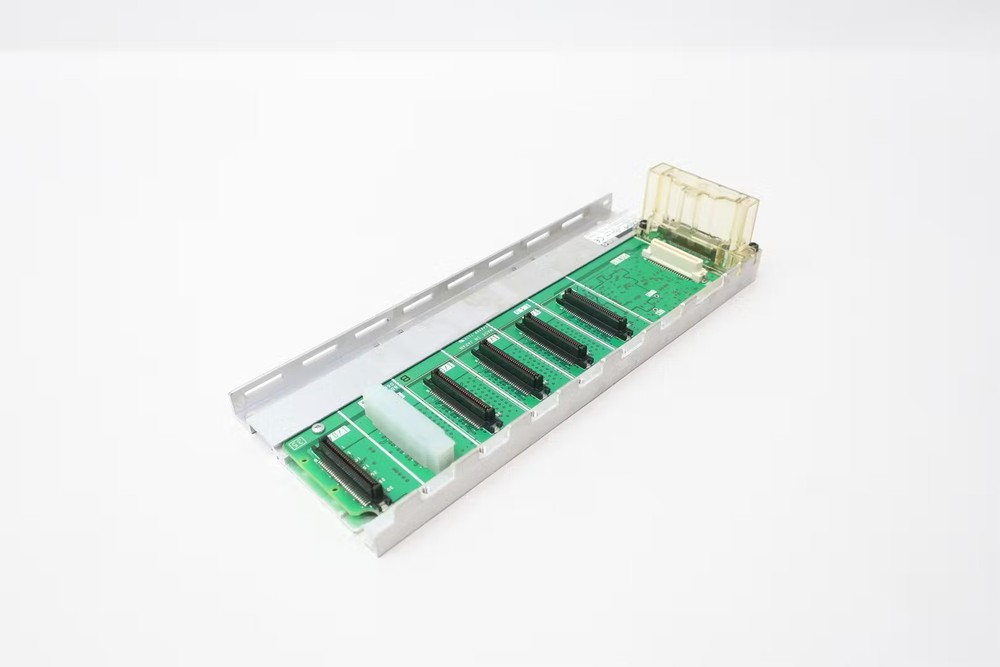 Mitsubishi Q35B Chassis Base Module