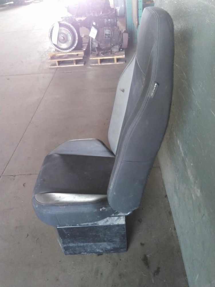 Replaces 2019 MACK ANTHEM FRONT SEAT , IL