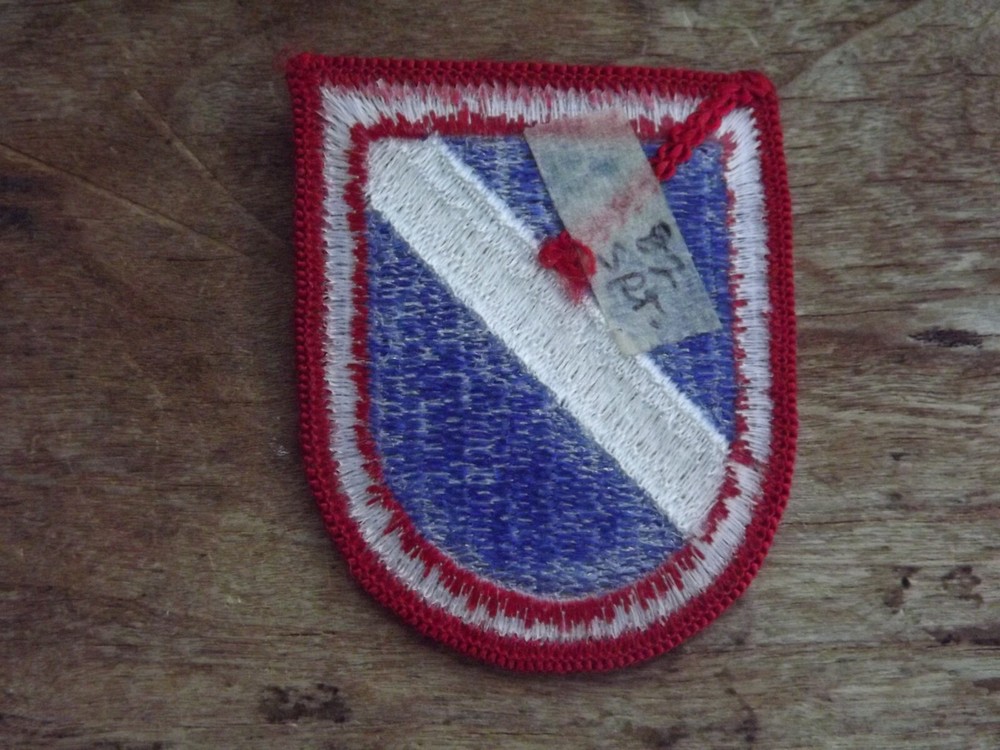 Unidentified Beret Flash #5 - INV# A5097