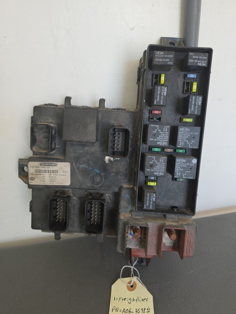 2014 Freightliner CASCADIA Electronic Chassis Control Module |