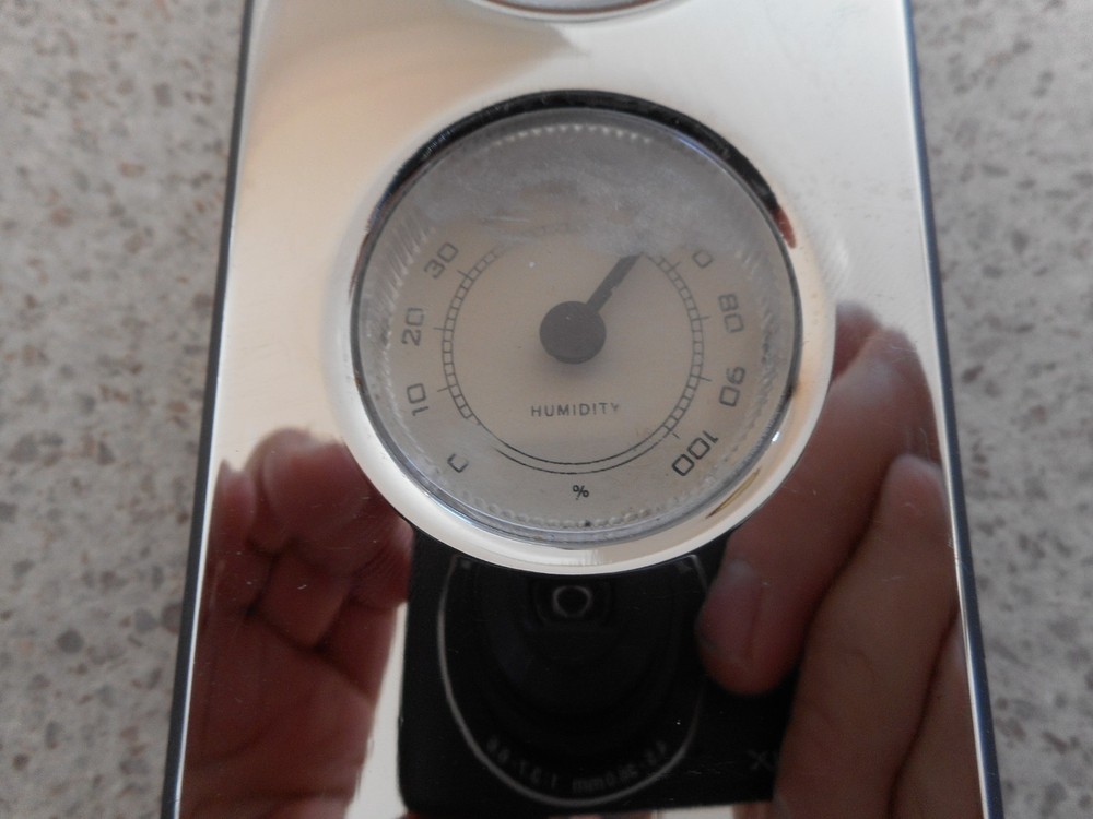 DESK WEATHER STATION WITH CLOCK THERMOMETER & BAROMETER - PRE-OWNED