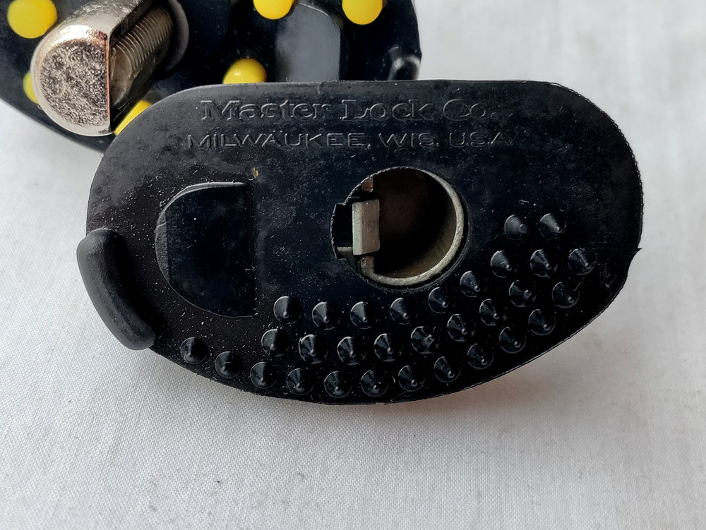 Vintage Master Lock Co. Trigger Locks-P250 "2 keys"