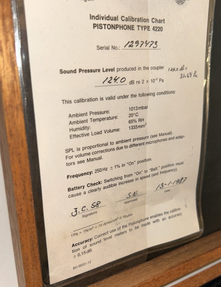 UNTESTED Bruel & Kjaer Pistonphone Type 4220