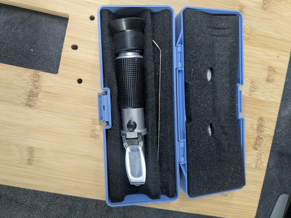 Handheld ATC Refractometer