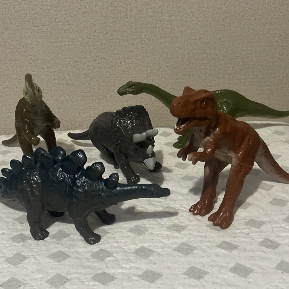 Plastic Dinosaur Lot (5)