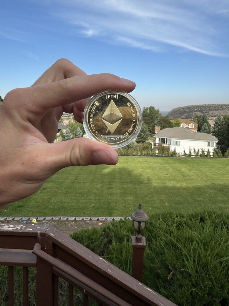 crypto trading coin ( collectable )