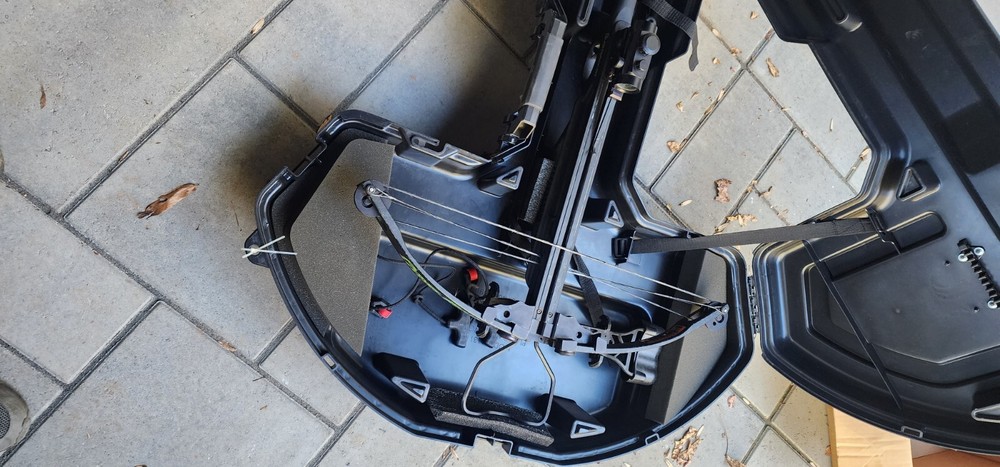 Parker Bushwacker Crossbow, Plano Case And Cocker