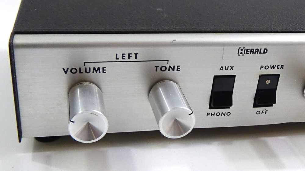 Vintage Herald AM-41 Solid State Stereo Amplifier #879