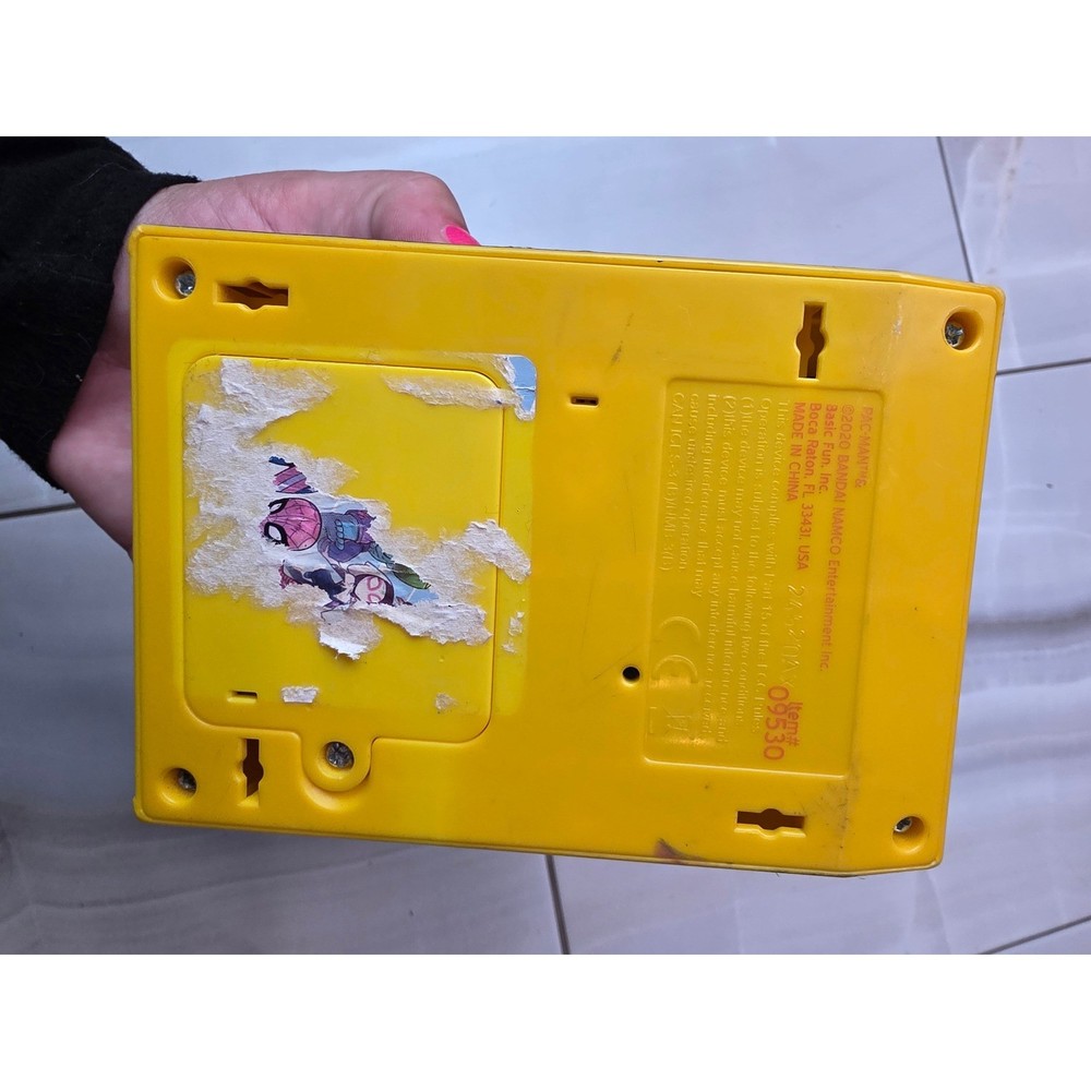 Pac-Man Mini Arcade Game Basic Fun 2020 Retro Handheld Console Yellow 09530 A6
