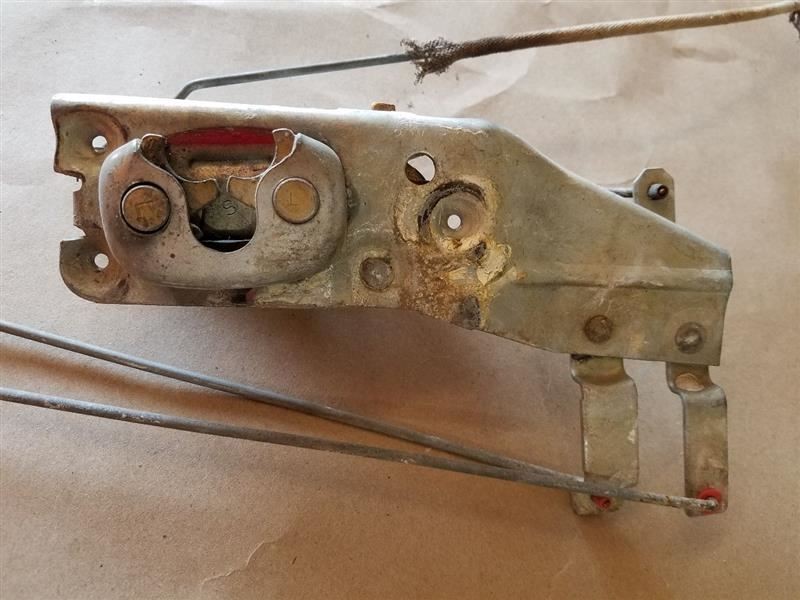 1964 MERCURY DRIVERS DOOR LATCH