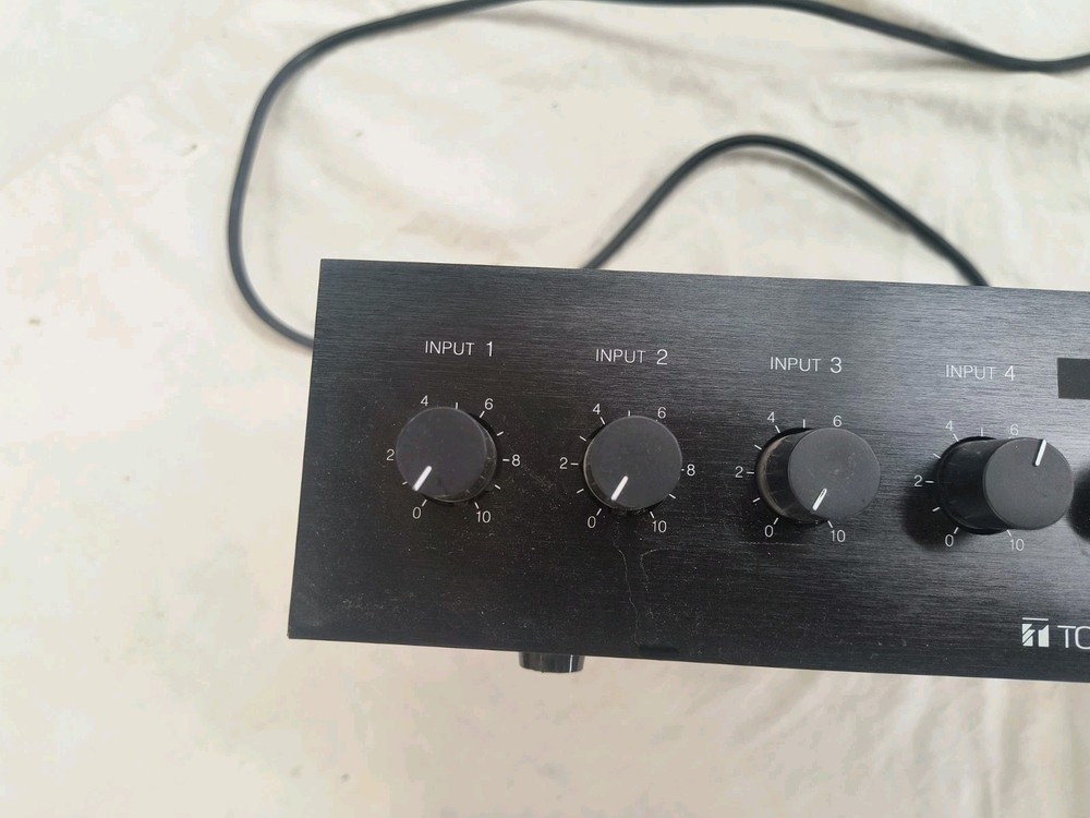 TOA A-512 A 70 VOLT AMPLIFIER