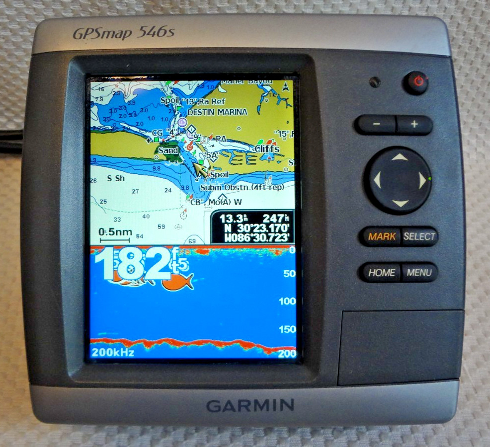 GARMIN GPSMAP 546s GPS CHART PLOTTER SONAR FISHFINDER MFD w/ POWER CABLE