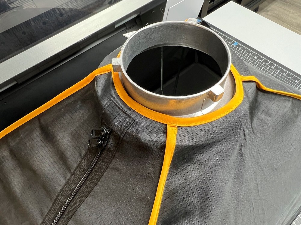 Glow EZ Lock 24 x 36" Softbox - Bowens Mount