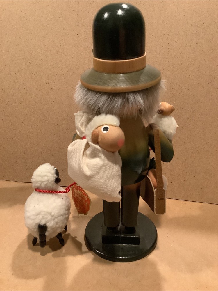 Steinbach Smoker - Shepherd With Sheep - Germany