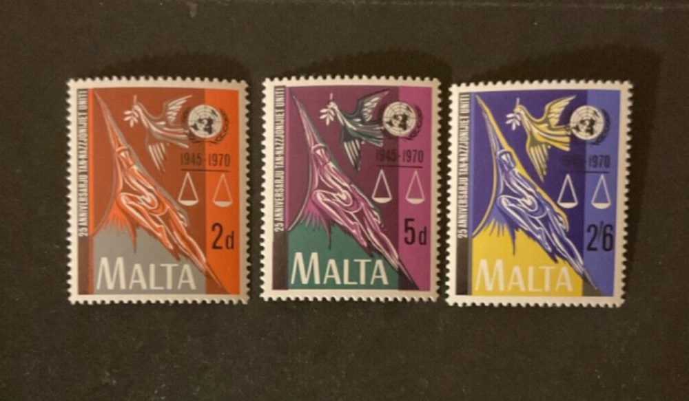 Malta Scott #420-2 never hinged
