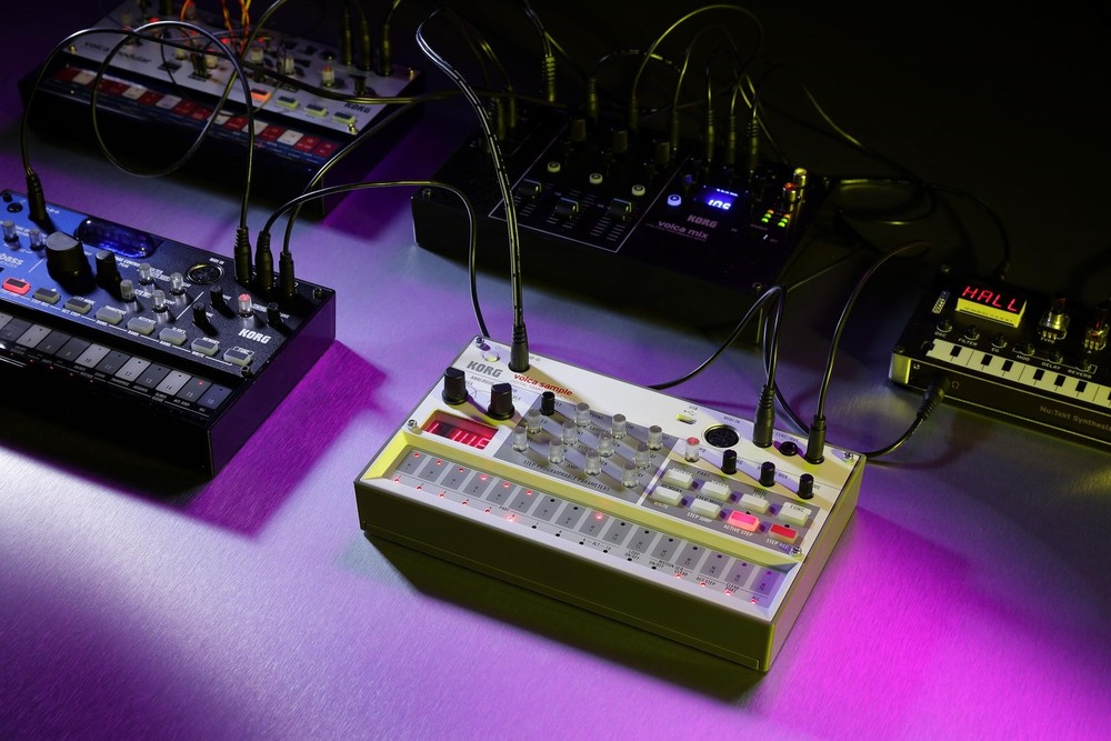 KORG volca sample2 Digital Sampler Synthesizer (Battery Powered)