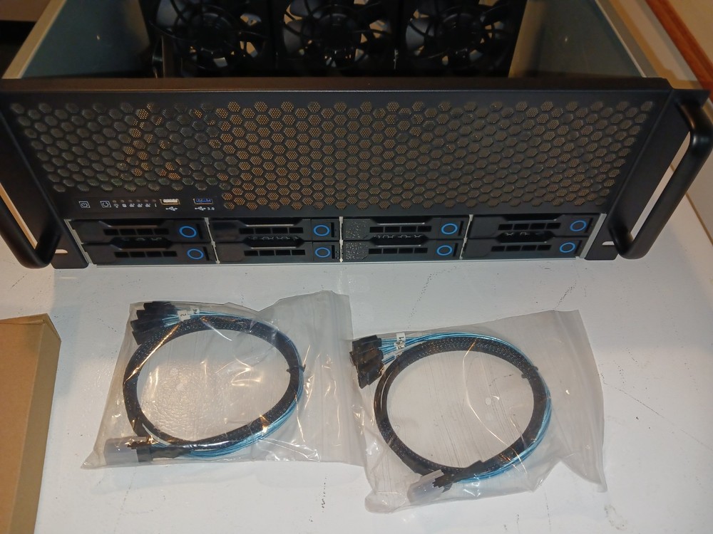 RackChoice 4U Rackmount Server Chassis 8-Bay