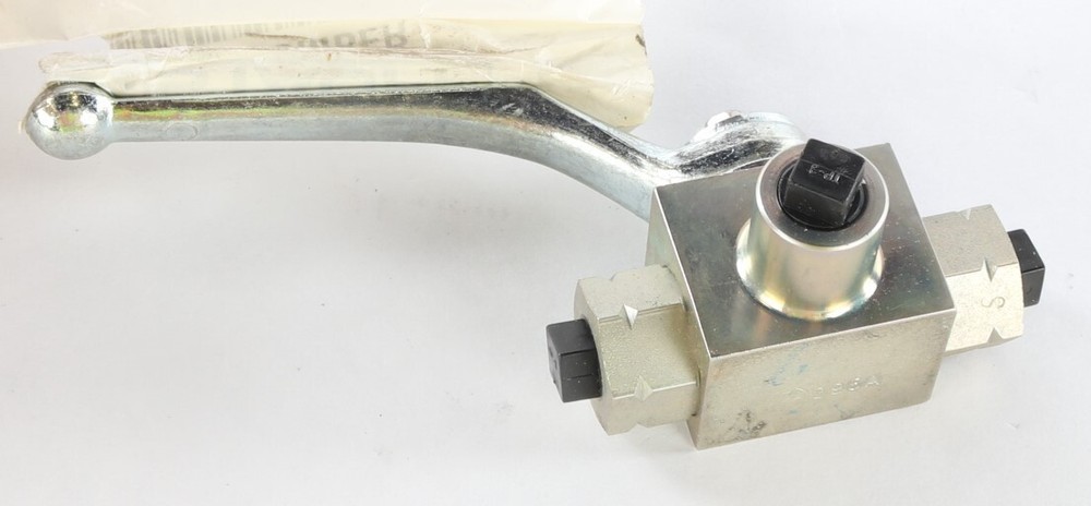 New Stauff Ball Valve HP ¼” 3-way