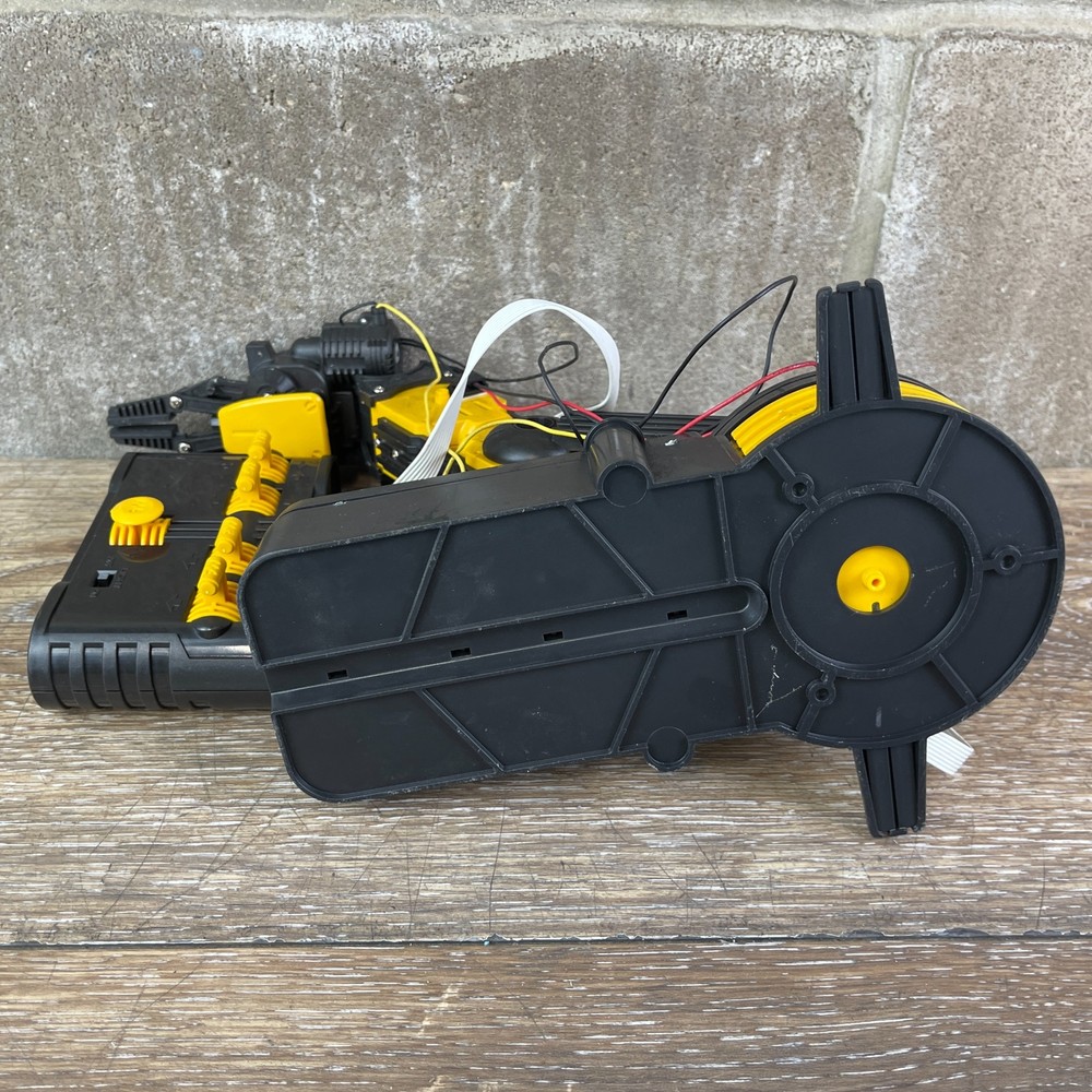 Black/Yellow Robotic Arm Edge Kit With Wired Controller with remote