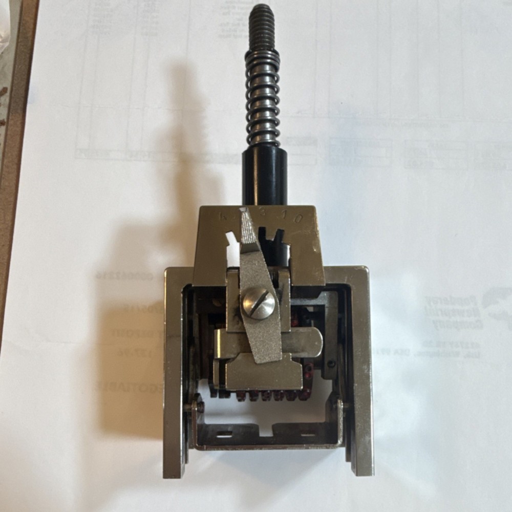Metal Mechanical Numbering Machine with Rotary Wheels Sequential Printer