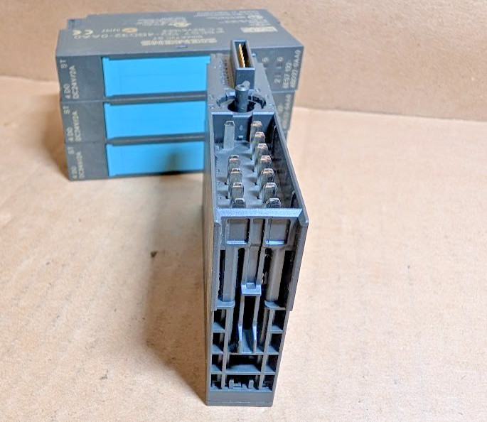 Siemens 6ES7132-4BD32-0AA0 SIMATIC DP 4DO Digital Output Module, 24VDC, ET200S