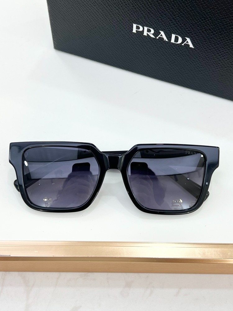 PRADA Sunglasses PR03ZS SIZE：54口19-145