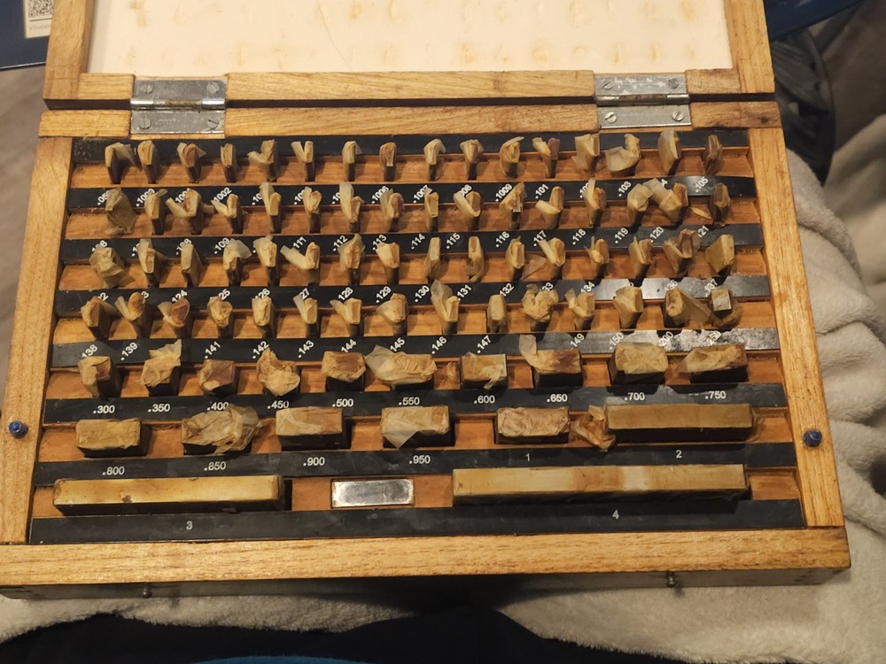 Set Of Precision Gauge Blocks Rectangular With Case CL.B 20 Degrees C 98-11498