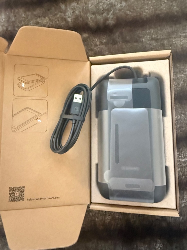 Shopify POS Go Handheld Card Reader Terminal (card reader + terminal dock)