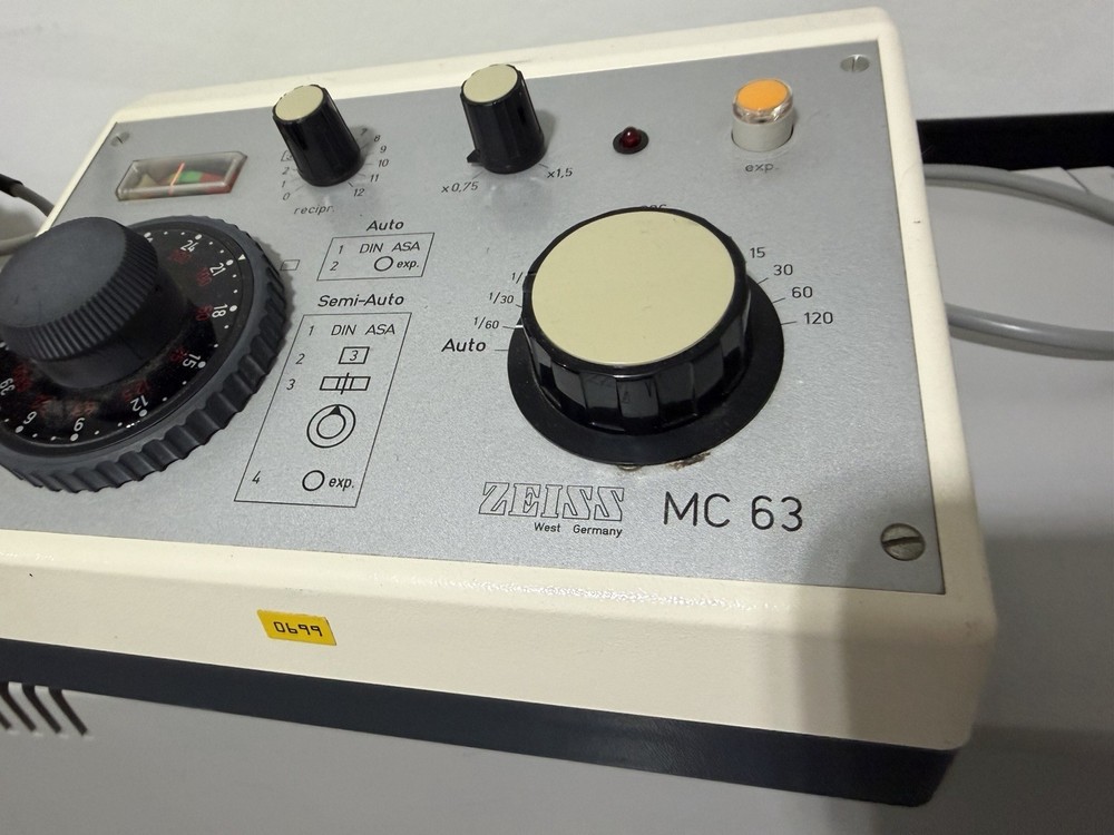 Zeiss Microscope Shutter Prontor W/ MC 63 Controller -