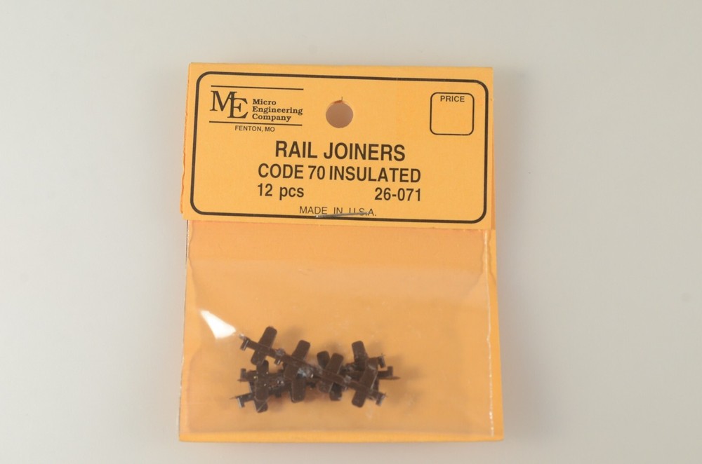 Micro Engineering Code 70 Insulated Rail Joiners - 26-071