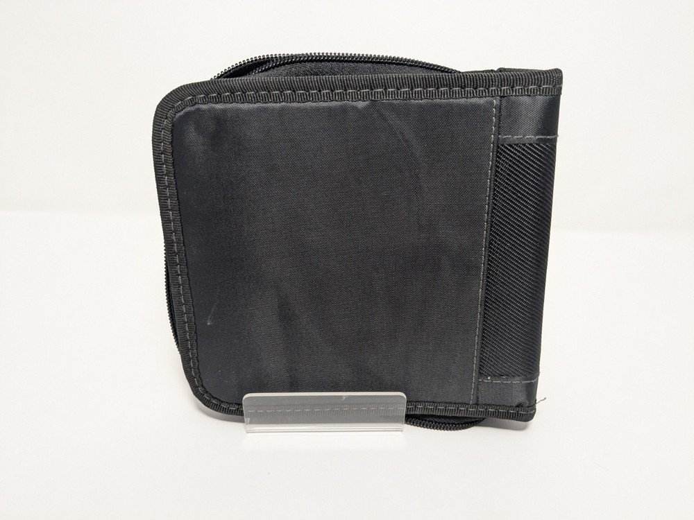 Case Logic CD DVD wallet 16 Disc Capacity Black Zippered