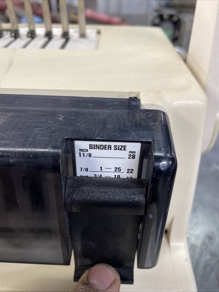 GBC Image Maker 2000 Comb Binding Machine